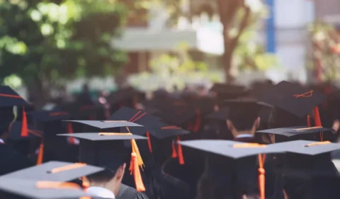 Right University to Study MBA Abroad